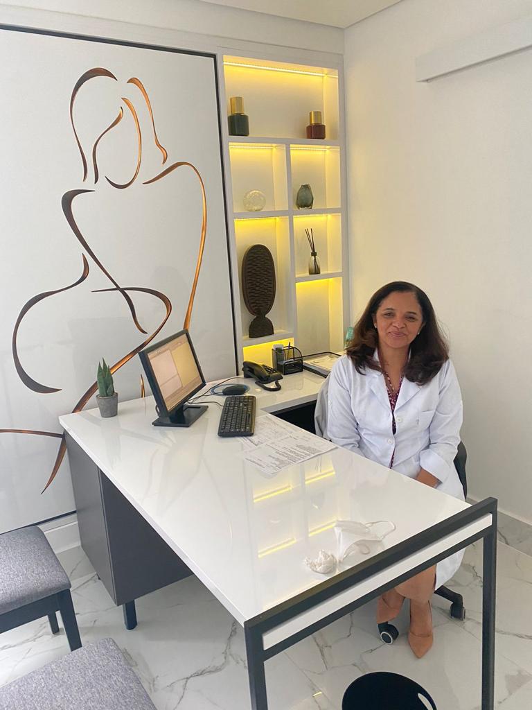 dra_maria_carolina_loureiro